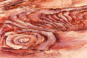 התראת מעבר טקטוני: מחקר חדש חושף מתי לוחות טקטוניים יקרעו יבשות לשניים