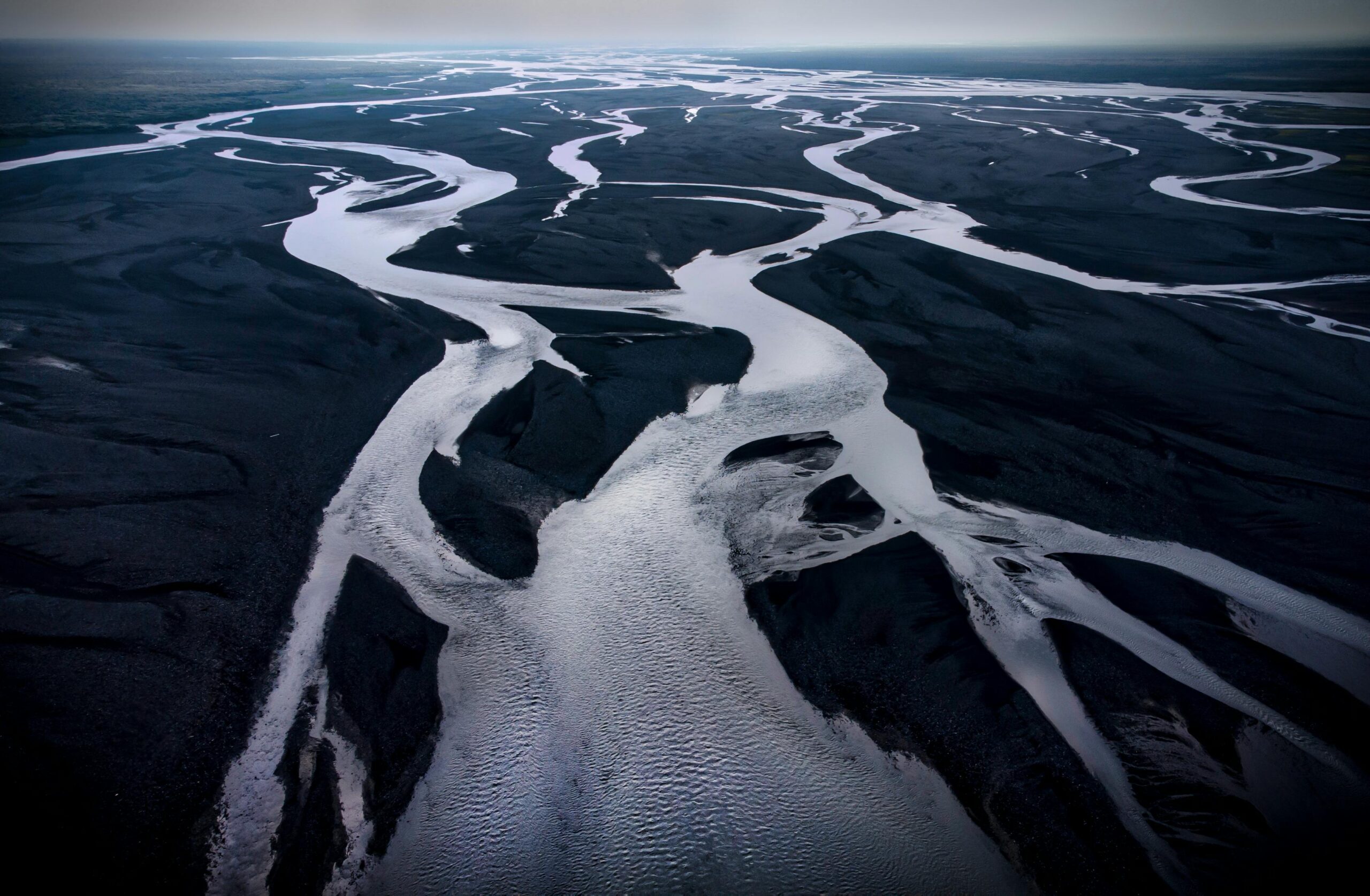 מדוע שקיעת הדלתא של הנהר עוקפת את עליית מפלס הים: סיכוני מי תהום שמסכנים מיליוני תושבים בישראל